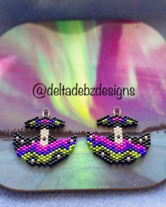 Ulu with Northern Lights (original design)