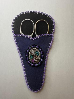 Scissor case.
