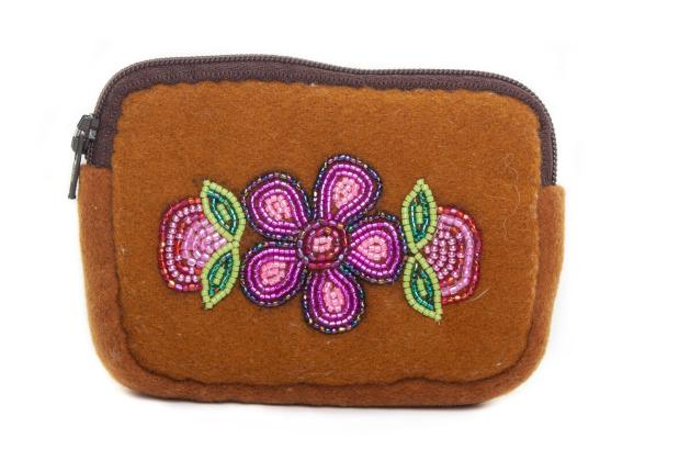 Beaded purse on stroud