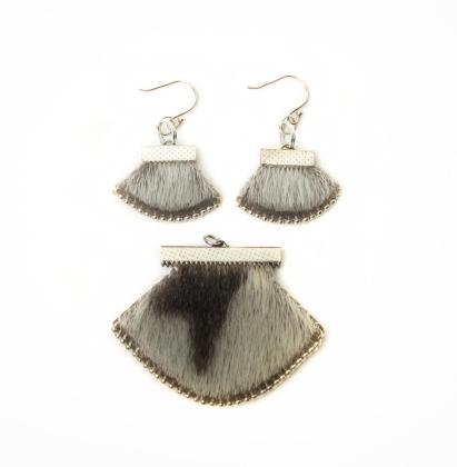 Ulu Design - Natural sealskin earrings and pendant set