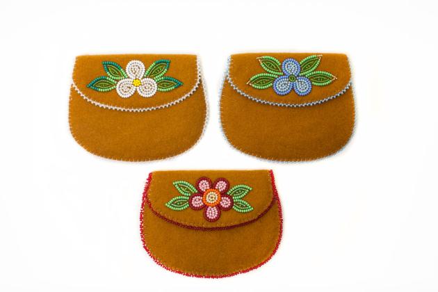 Beaded Stroud Change Purses