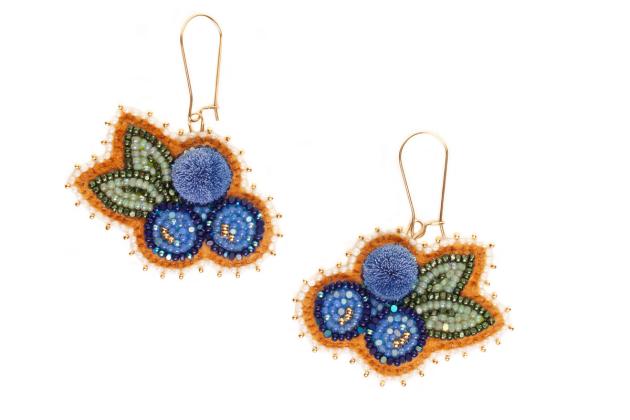 Tufted floral earrings