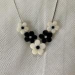 Floral necklace